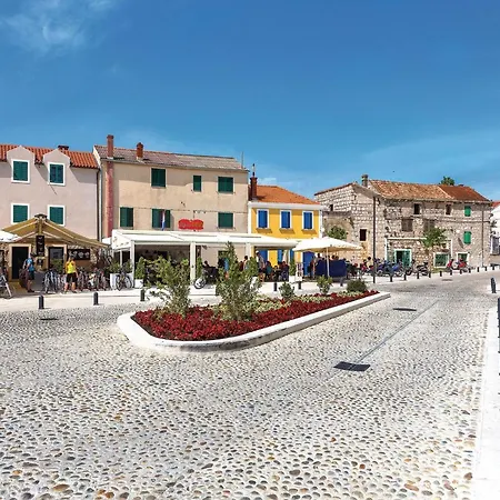 Amazing In * Betina (Sibenik-Knin)