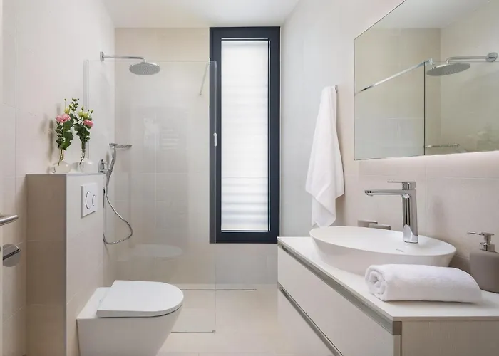 Amazing In * Betina (Sibenik-Knin)