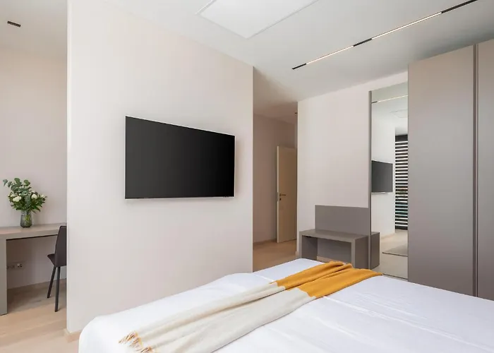 Amazing In * Betina (Sibenik-Knin)