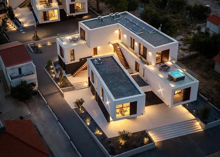 Amazing In Betina (Sibenik-Knin)