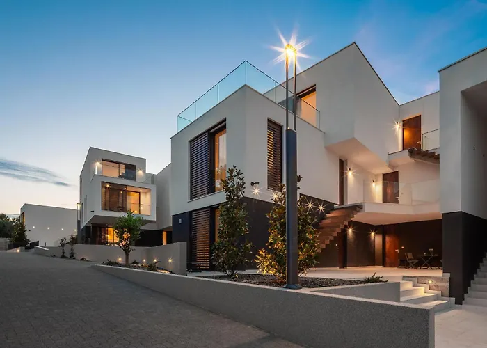 Amazing In Betina (Sibenik-Knin)